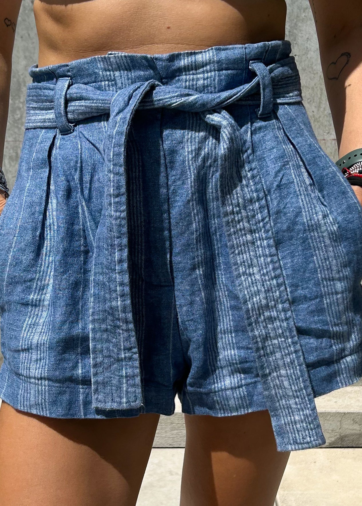Short Jazmin Chebar