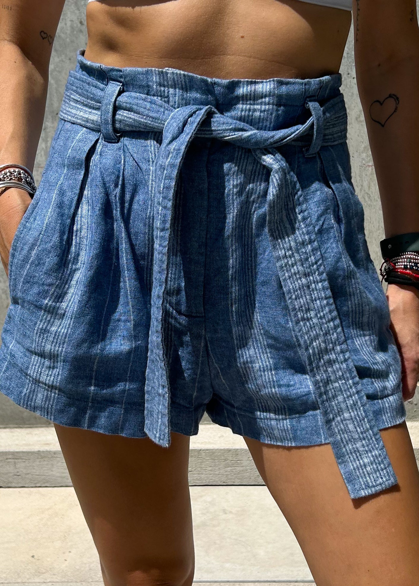 Short Jazmin Chebar